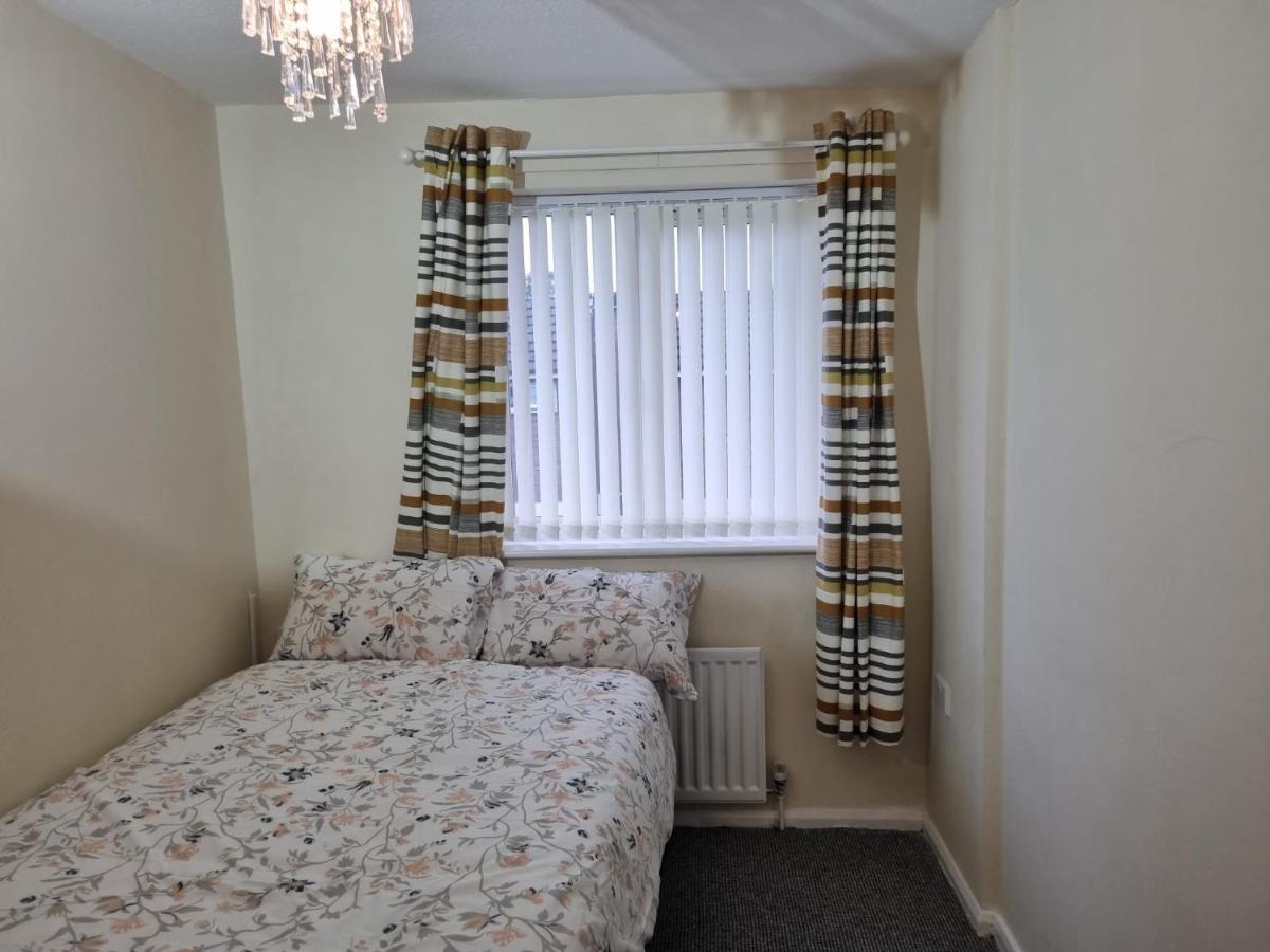 Nice Residential Within Easy Reach Of Town 맨체스터 외부 사진