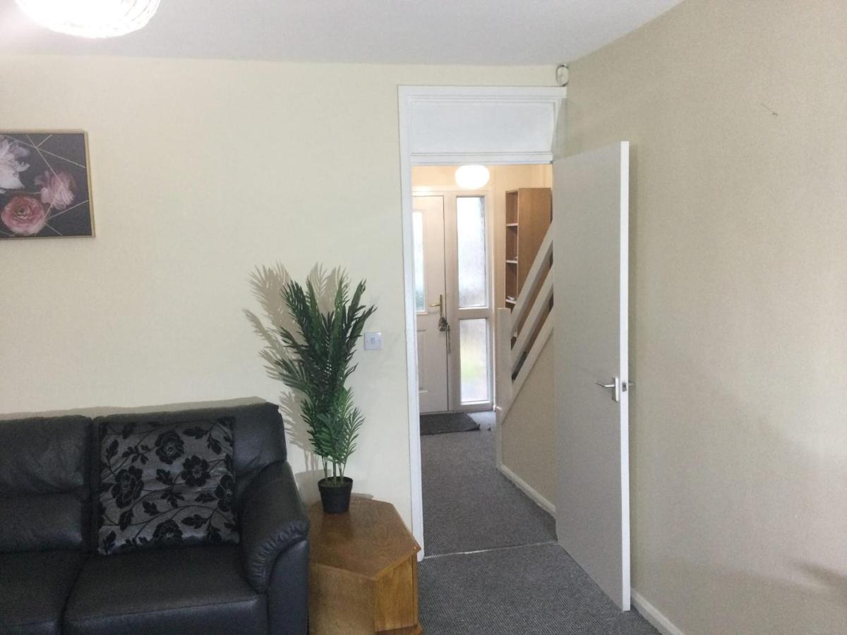 Nice Residential Within Easy Reach Of Town 맨체스터 외부 사진